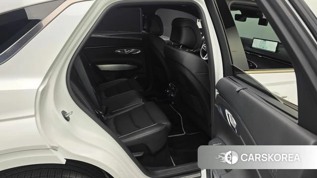 Genesis GV70 2022 Белый из Кореи, фото 2