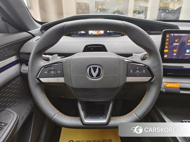 Chang'an UNI-V 2024 Темно-серый из Китая, фото 2