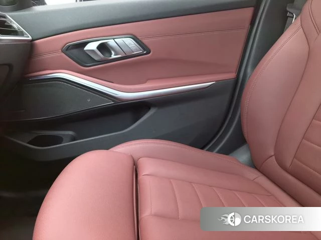 BMW 3 series 2021 Белый из Китая, фото 2