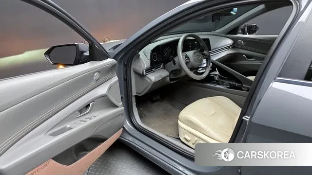 Hyundai The New Avante Hybrid (CN7) 2024 Серый из Кореи, фото 2