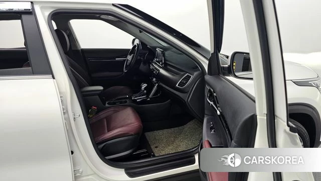 Kia Seltos 2020 Белый из Кореи, фото 2