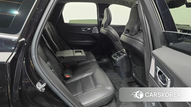 Volvo XC60 second Generation 2019 Черный из Кореи, фото 2