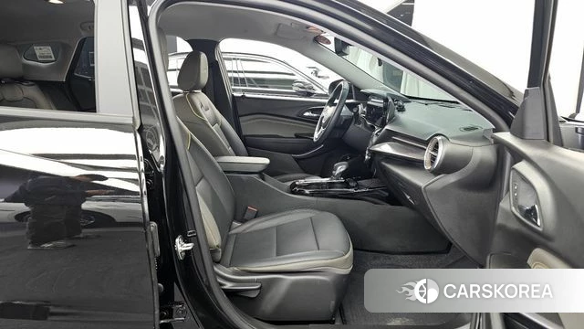 Chevrolet (GM Daewoo) Trax Crossover 2025 Черный из Кореи, фото 2