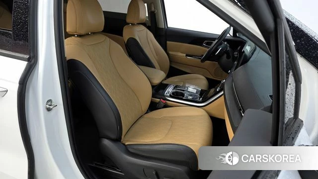 Kia Carnival 4th generation 2023 Белый из Кореи, фото 2