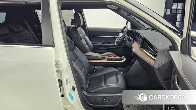 Ssangyong Torres EVX 2024 Белый из Кореи, фото 2