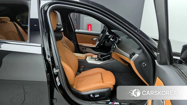 BMW 3 Series (G20) 2022 Черный из Кореи, фото 2