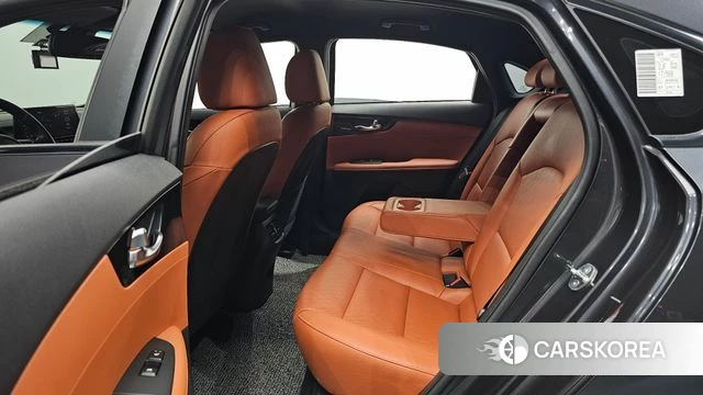 Kia The New K3 2nd generation 2023 Серый из Кореи, фото 2