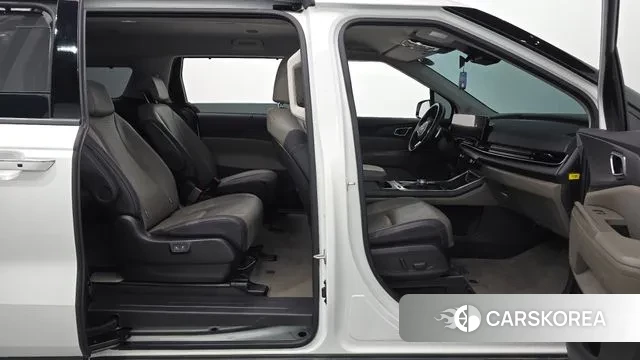 Kia The New Carnival 4th Generation 2023 Белый из Кореи, фото 2