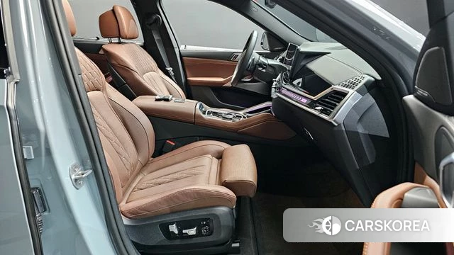 BMW X6 (G06) 2025 Цвет галактики из Кореи, фото 2