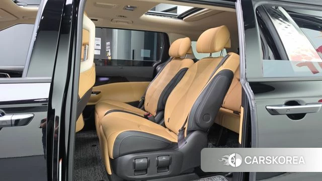 Kia Carnival 4th generation 2023 Черный из Кореи, фото 2