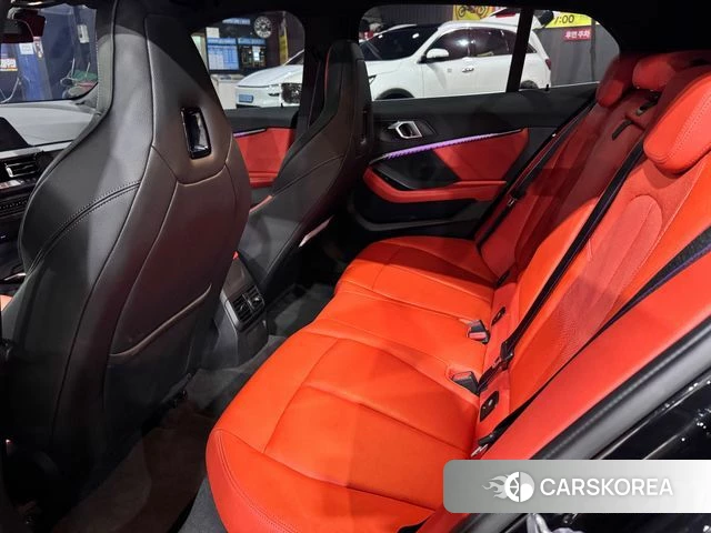 BMW 1 Series (F40) 2022 Черный из Кореи, фото 2