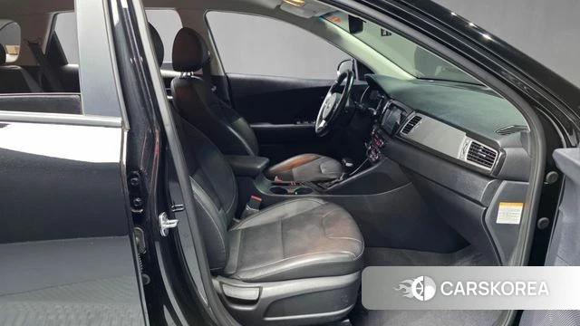 Kia Niro 2019 Черный из Кореи, фото 2