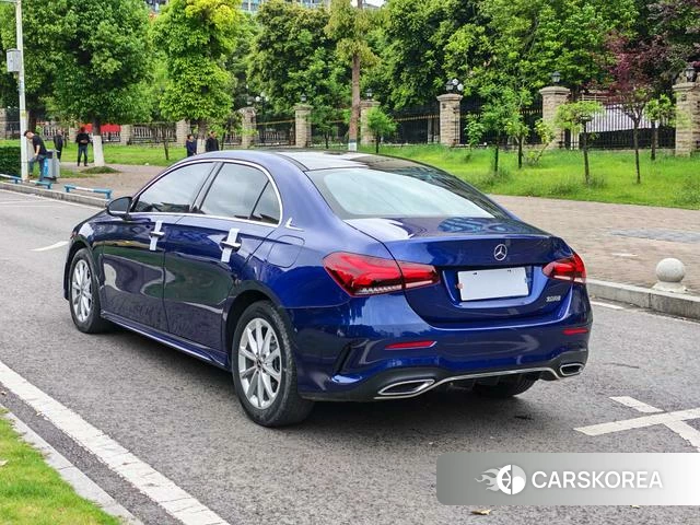 Mercedes-Benz Class A 2021 Синий из Китая, фото 2
