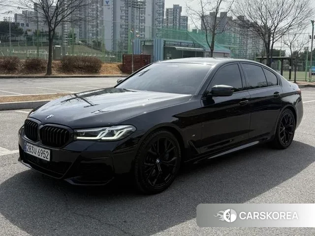 BMW 5 Series (G30) 2021 Черный из Кореи, фото 2