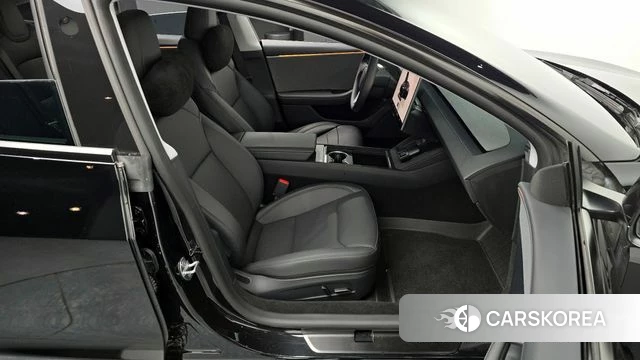 Tesla Model 3 2025 Черный из Кореи, фото 2