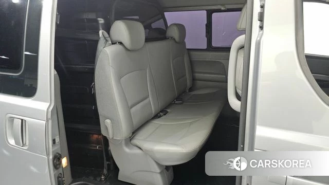 Hyundai The New Grand Starex 2020 Серебристо-серый из Кореи, фото 2