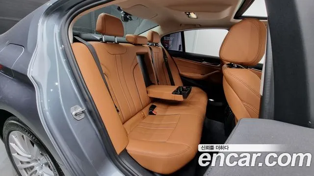 BMW 5 Series (G30) 2019 Серебряный из Кореи, фото 2