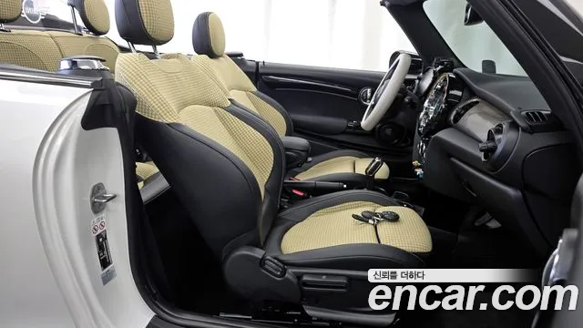 Mini Cooper S Convertible 2023 Белый из Кореи, фото 2