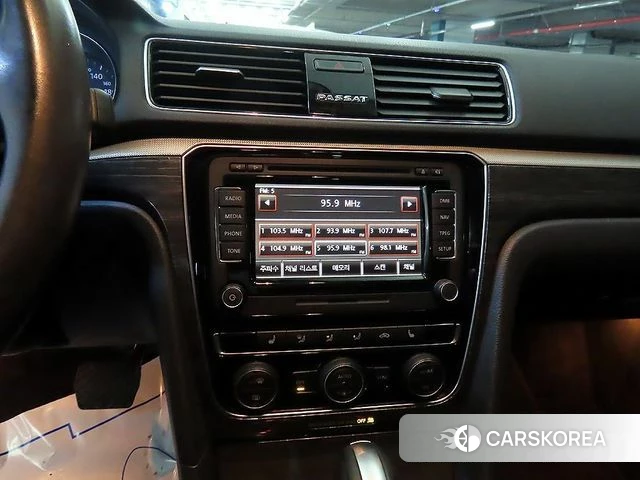 Volkswagen The New Passat 2018 Серый из Кореи, фото 2