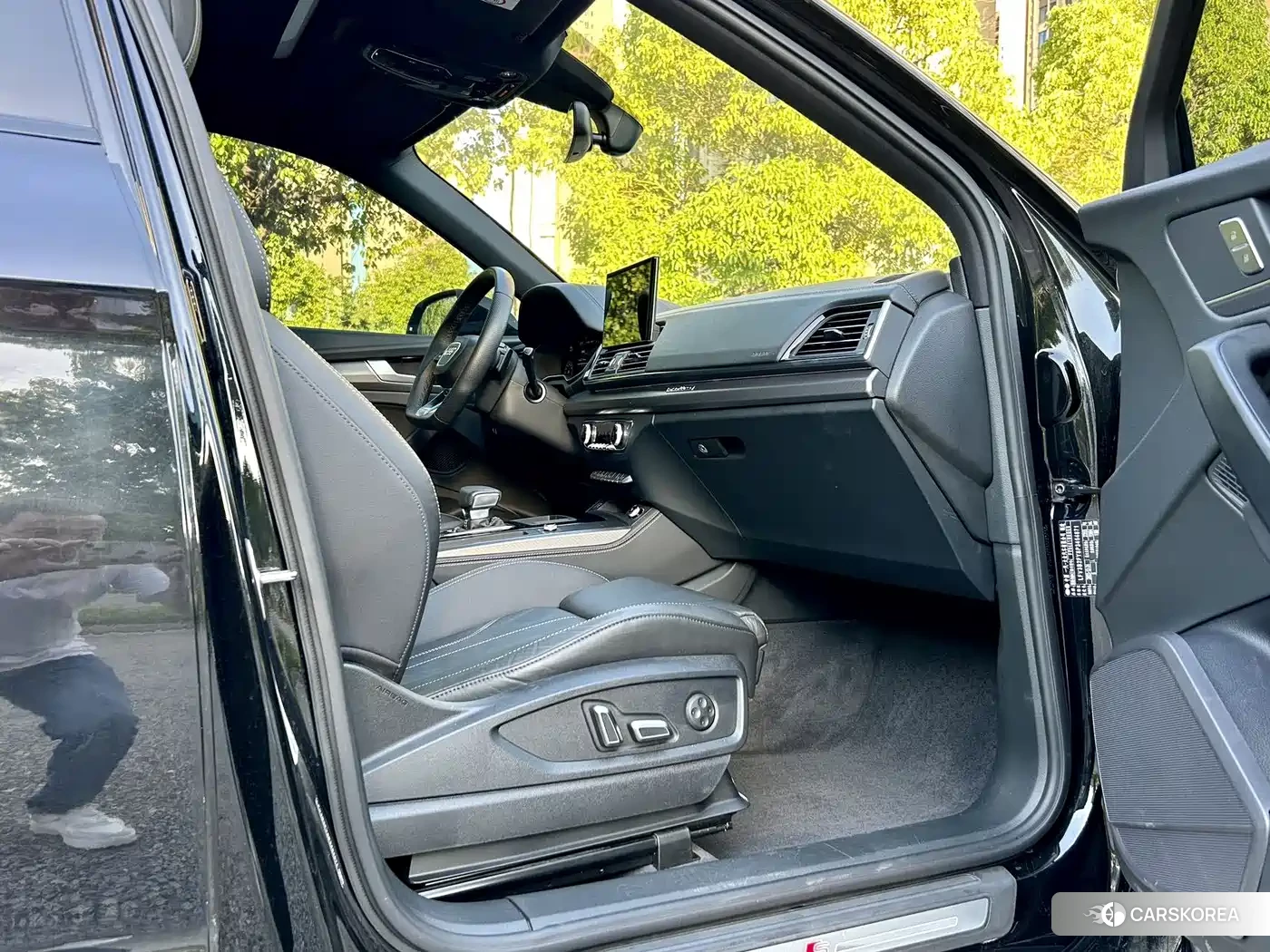 Audi Q5L 2024 Черный из Китая, фото 2
