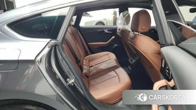 Audi A5 (F5) 2022 Серый из Кореи, фото 2