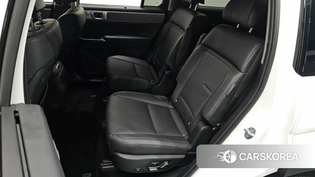 Hyundai Santa Fe (MX5) 2024 Белый из Кореи, фото 2