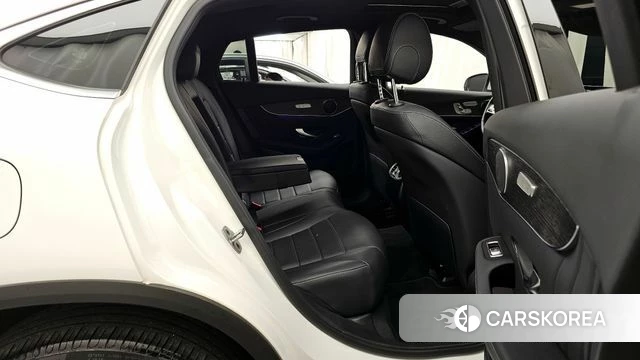 Mercedes-Benz GLC-Class X253 2021 Белый из Кореи, фото 2