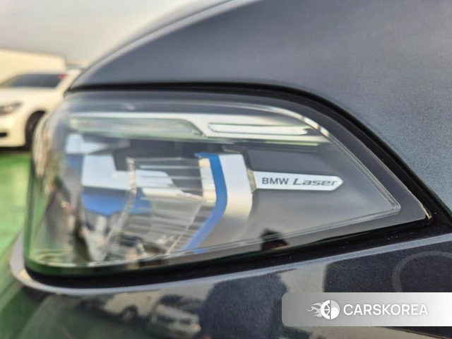 BMW X7 (G07) 2022 Серебристо-серый из Кореи, фото 2