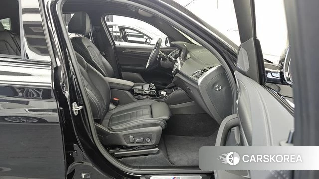BMW X4 (G02) 2025 Черный из Кореи, фото 2