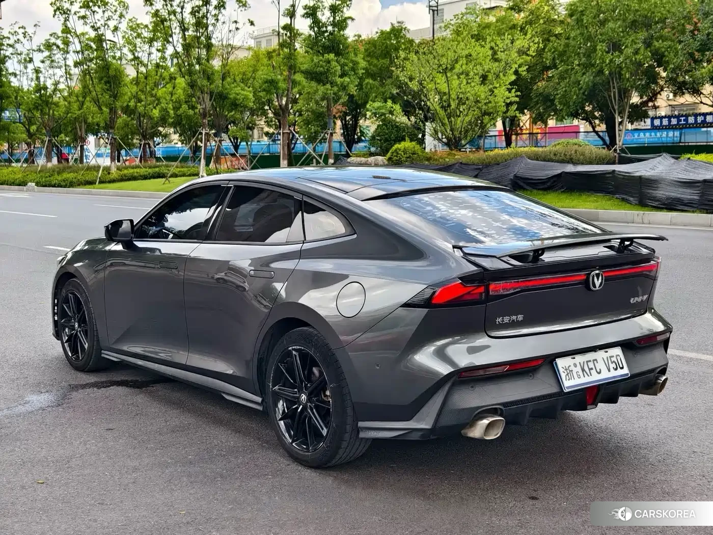 Chang'an Changan UNI-V 2022 Silver/gray из Китая, фото 2