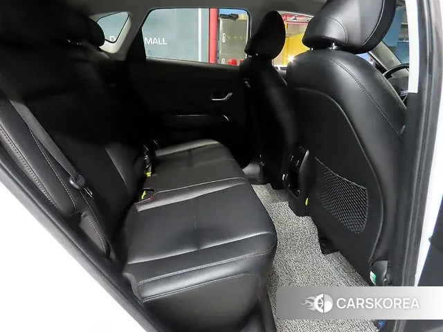 Hyundai Kona (SX2) 2023 Белый из Кореи, фото 2