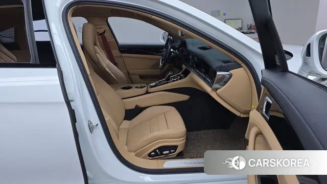 Porsche Panamera (971) 2020 Белый из Кореи, фото 2