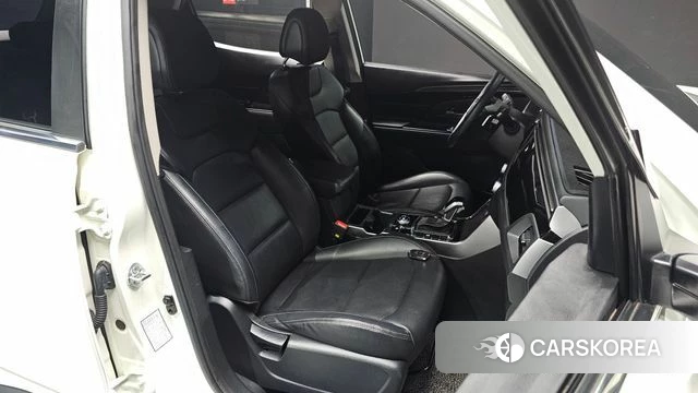 Ssangyong Beautiful Korando 2022 Белый из Кореи, фото 2