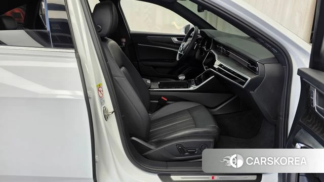 Audi A6 (C8) 2023 Белый из Кореи, фото 2