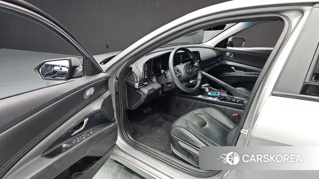 Hyundai Avante Hybrid (CN7) 2022 Серый из Кореи, фото 2