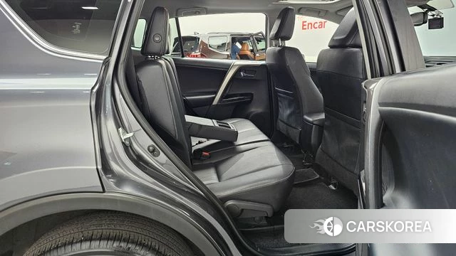 Toyota RAV4 2018 Серый из Кореи, фото 2