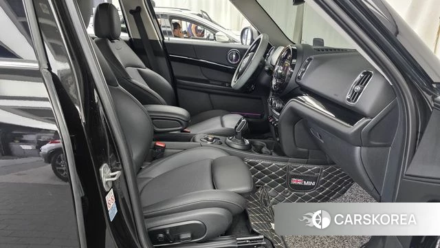 Mini Cooper D Countryman 2021 Черный из Кореи, фото 2