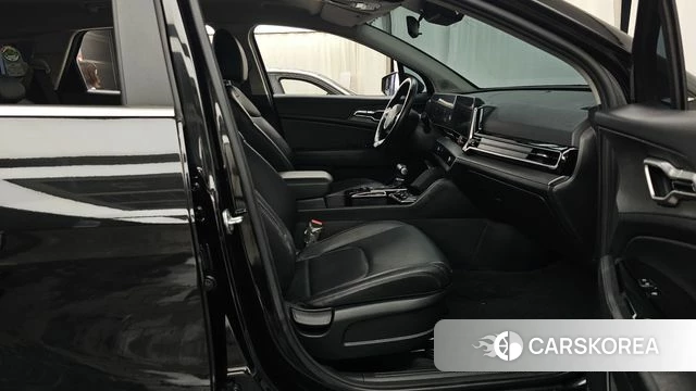 Kia Sportage 5th Generation 2021 Черный из Кореи, фото 2