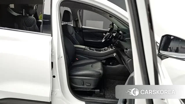 Hyundai The New Santa Fe 2023 Белый из Кореи, фото 2