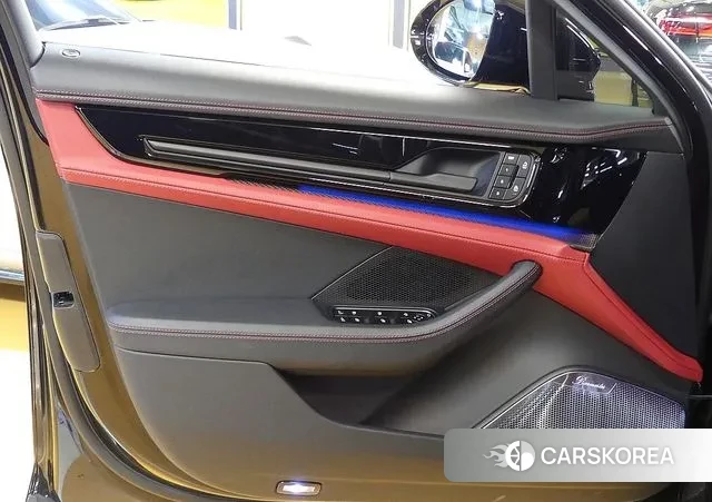 Porsche Panamera (972) 2025 Черный из Кореи, фото 2