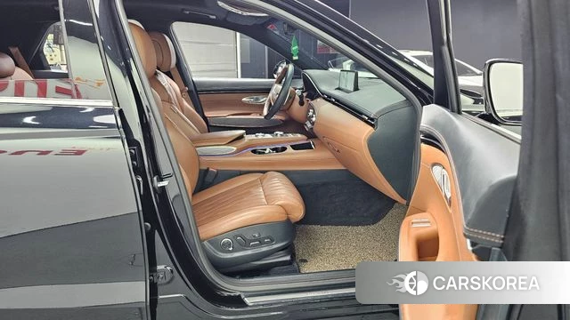 Genesis GV70 2022 Черный из Кореи, фото 2