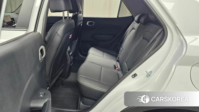 Hyundai Venue 2025 Белый из Кореи, фото 2