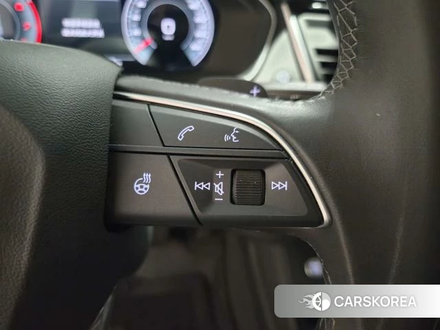 Audi Q5L 2022 Черный из Китая, фото 2
