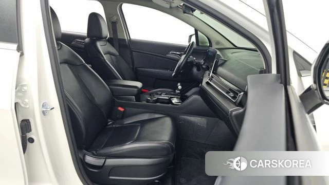 Kia Sportage 5th Generation 2023 Белый из Кореи, фото 2