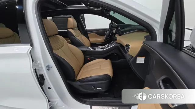 Hyundai The New Santa Fe 2023 Белый из Кореи, фото 2