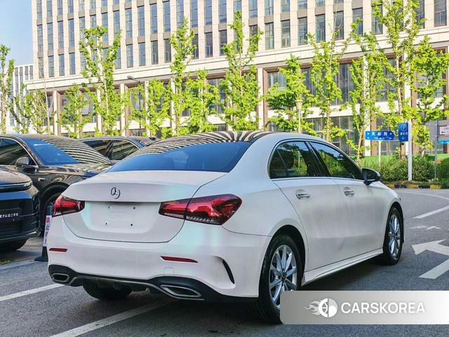 Mercedes-Benz Class A 2021 Белый из Китая, фото 2