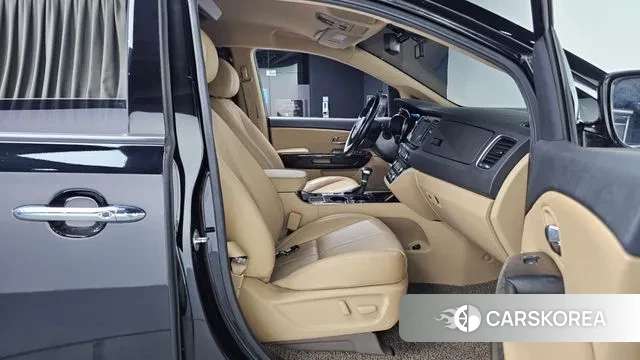 Kia The New Carnival 2019 Черный из Кореи, фото 2