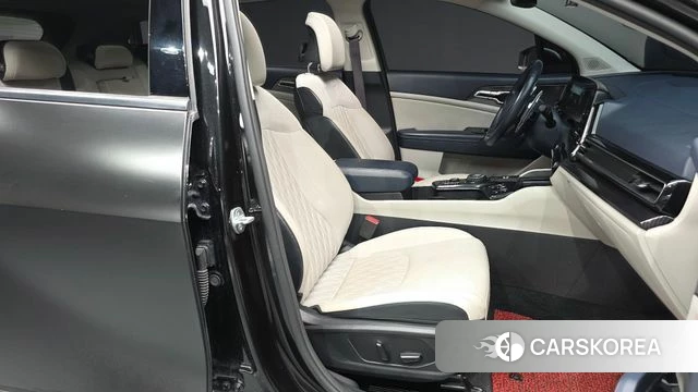 Kia Sportage 5th Generation 2022 Черный из Кореи, фото 2