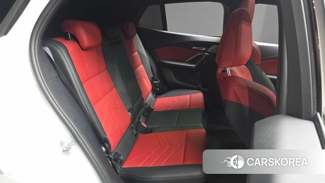 BMW X2 (U10) 2025 Белый из Кореи, фото 2