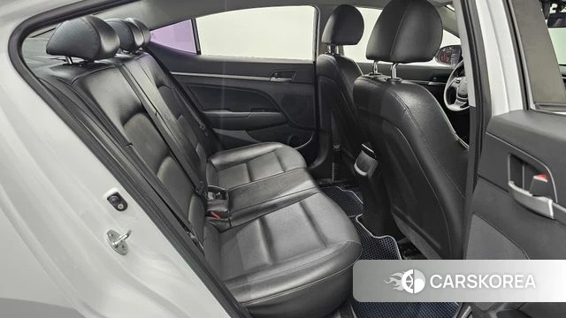 Hyundai Avante AD 2018 Белый из Кореи, фото 2